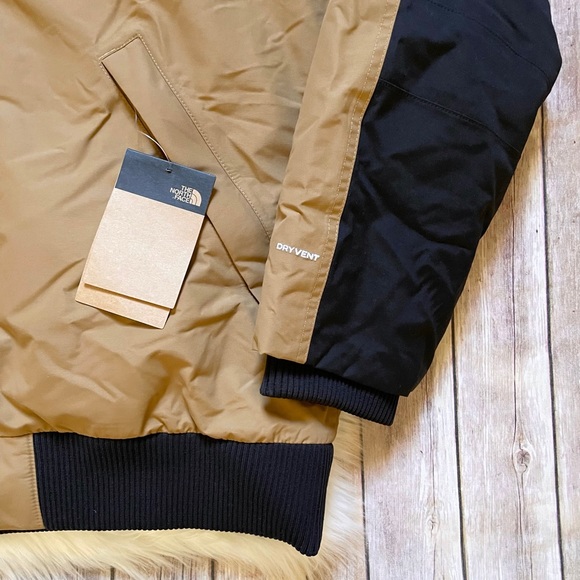 The North Face Men’s Newington Jacket In Utility Brown - Picture 3 of 10